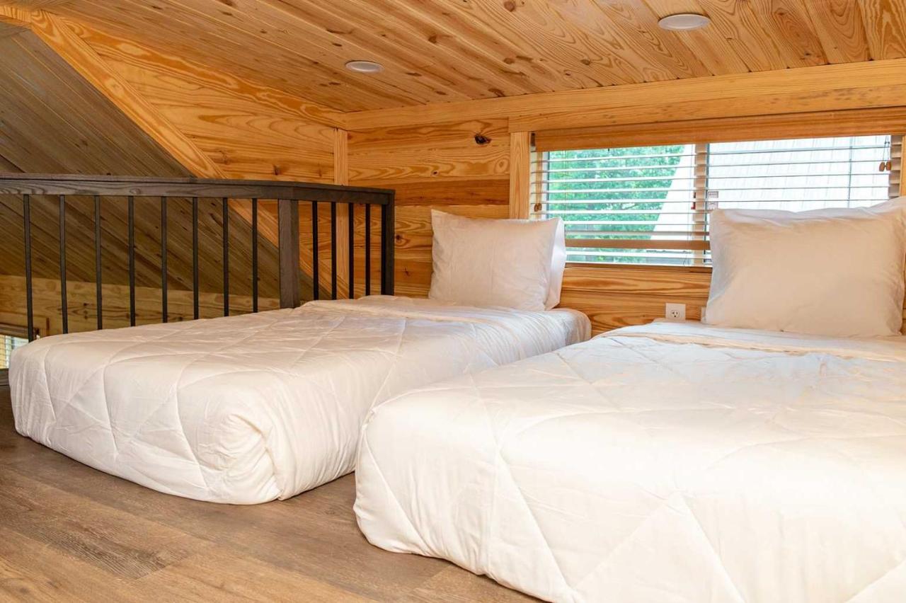 Hotel Jellystone Park Tyler Extérieur photo
